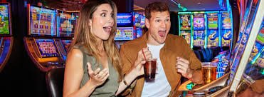 VIP Roulette table on bahagia77 login showing live dealer, wheel, and mobile betting interface